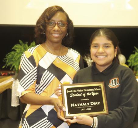 Pictured is Maria M. Prout, Principal of Boothville-Venice Elementary's Princiapl, with BVES's 20222023 Student of the Year, Nathaly Diaz.