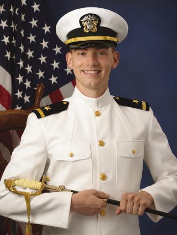 Belle Chasse Resident Completes Navy Officer Candidate School