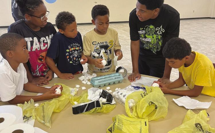 PHS Synergy Robotics Team Hosts Stem Day At Percy Griffin Community Center
