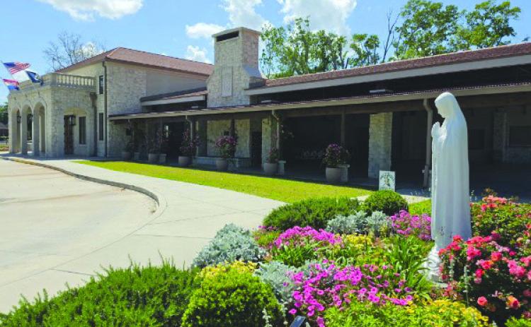Belle Chasse Garden Club's Gardens of the Monththe