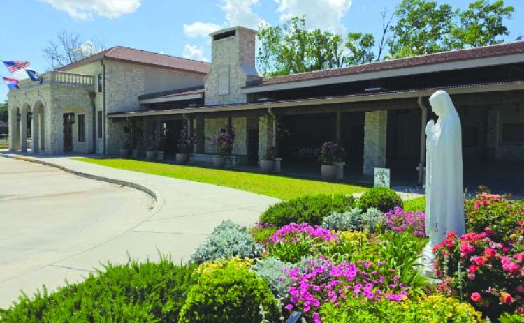 Belle Chasse Garden Club's Gardens of the Monththe