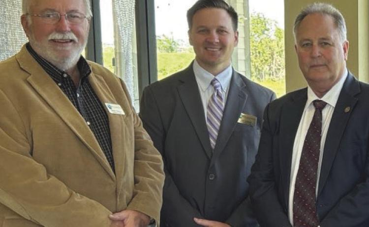 Parish President Keith Hinkley o ered his annual State of Parish address to the Plaquemines Association of Business and Industry last week touting his administration's progress in a variety of areas. From left are PABI Executive Director Bobby Thomas, 2025 PABI Chair Tray Ansardi and President Hinkley.